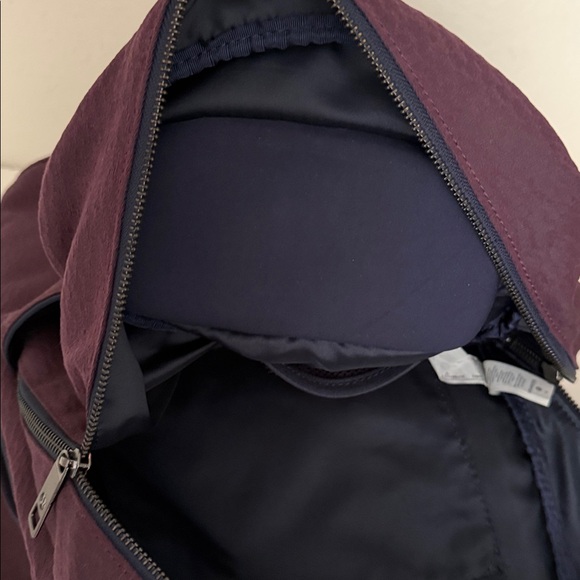 Lululemon Backpack - Picture 5 of 7
